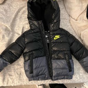 Nike toddler puffer coat